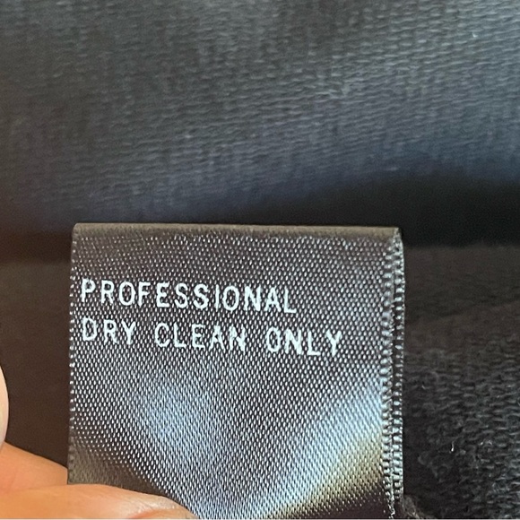 St. John sport by Marie Grey soft/black womens pants size L - Picture 15 of 16